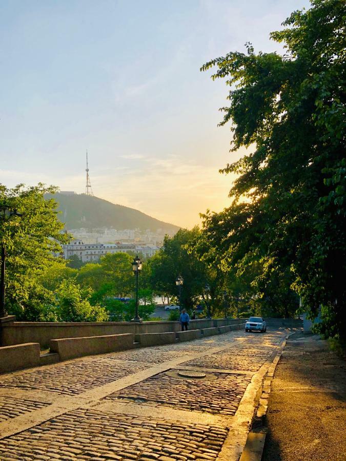 Hb Apartments Akhvelediani II Tbilisi Bagian luar foto