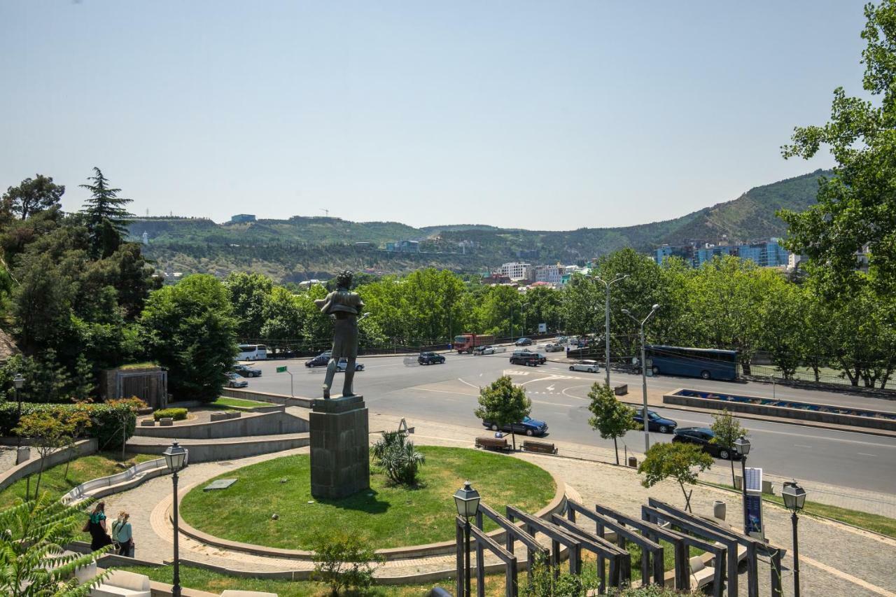 Hb Apartments Akhvelediani II Tbilisi Bagian luar foto