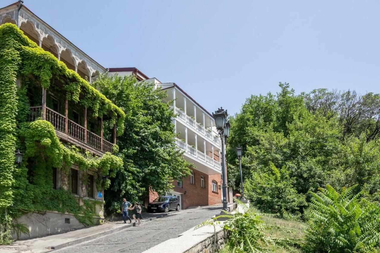 Hb Apartments Akhvelediani II Tbilisi Bagian luar foto